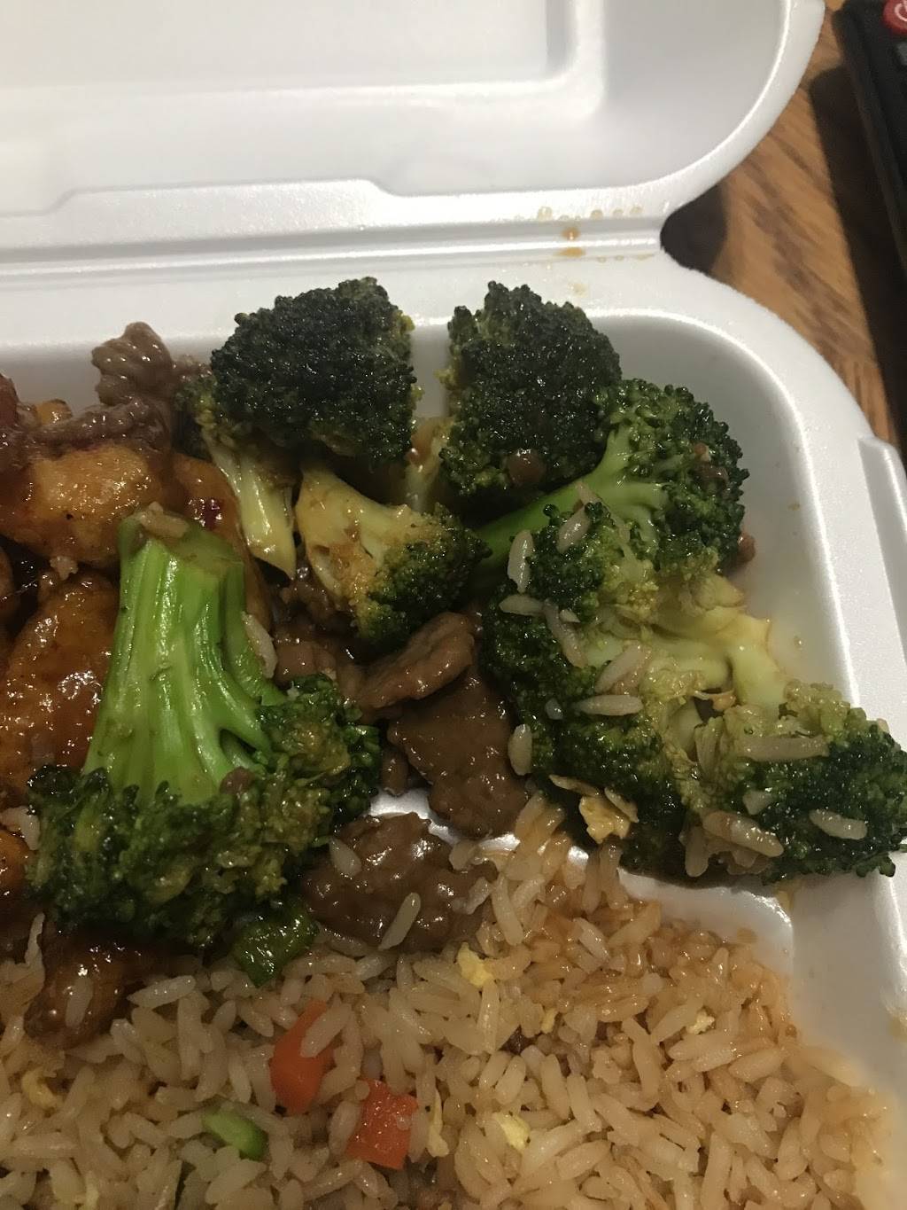 Panda Express | restaurant | 3715 Alpine Ave NW, Comstock Park, MI 49321, USA | 6164389881 OR +1 616-438-9881