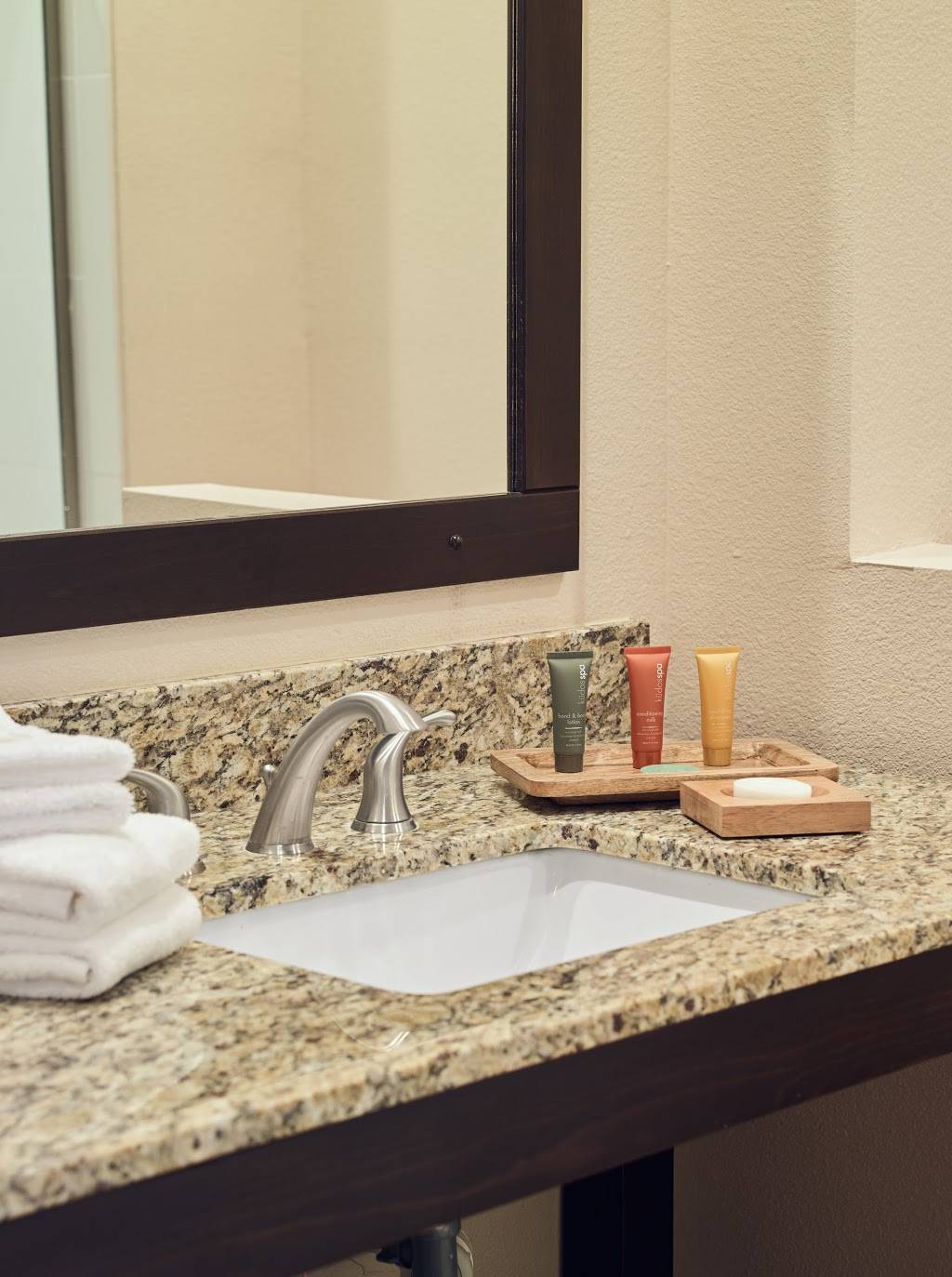 The Hotel at Sunland Park Racetrack & Casino/West El Paso | restaurant | 1202 Futurity Dr, Sunland Park, NM 88063, USA | 5753329200 OR +1 575-332-9200