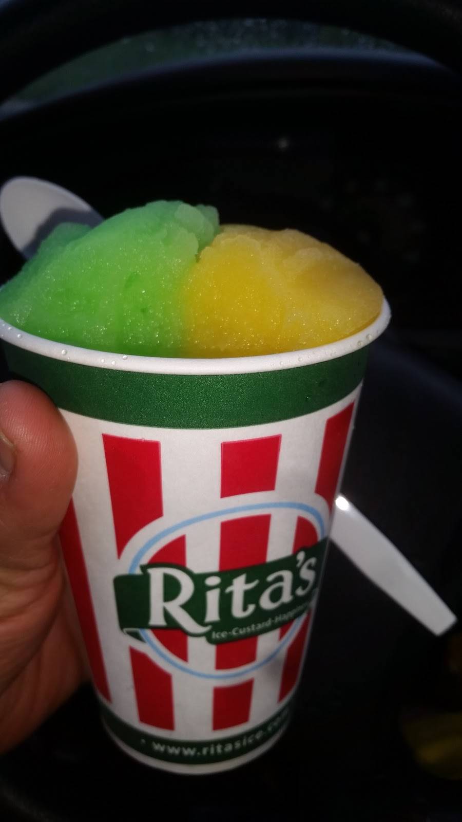 Ritas Italian Ice & Frozen Custard | restaurant | 2015 E Arbors Dr #260, Charlotte, NC 28262, USA | 7049715319 OR +1 704-971-5319