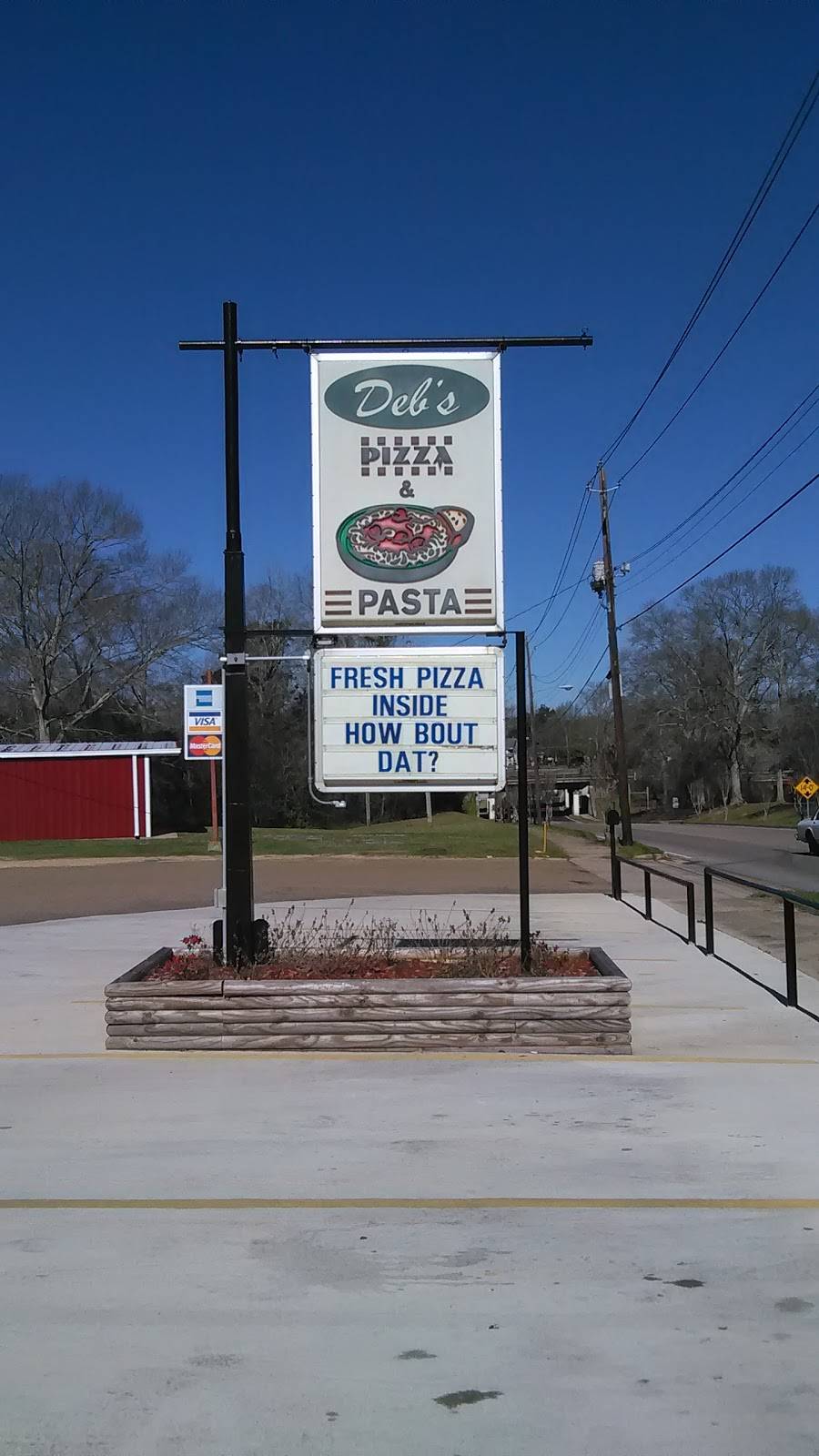 Debs Pizza & Pasta House | restaurant | 950 S Main St, Poplarville, MS 39470, USA | 6017952277 OR +1 601-795-2277