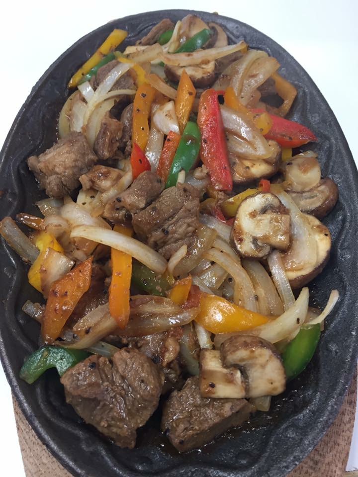 Melanies Kitchen Asian Cuisine | restaurant | 321 Main St, Quinter, KS 67752, USA | 7852990075 OR +1 785-299-0075