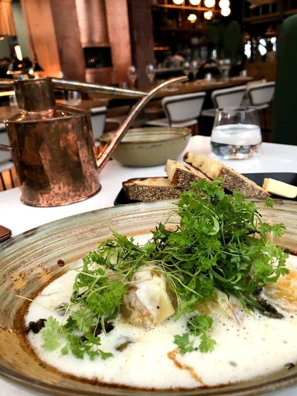 Les Botanistes | restaurant | 2010 Avenue Jules-Verne, Québec, QC G2G 2R2, Canada | 4188727971 OR +1 418-872-7971