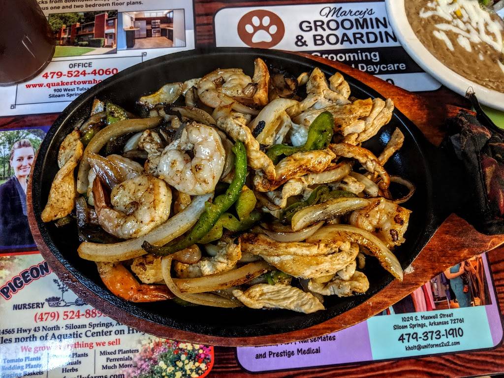 La Hacienda De Los Reyes | restaurant | 2010 E Main St, Siloam Springs, AR 72761, USA | 4795242948 OR +1 479-524-2948