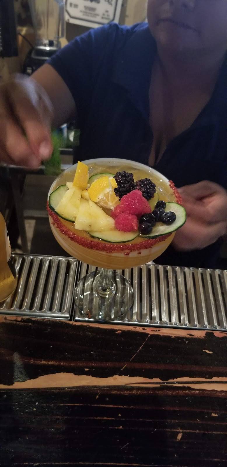 El Tarasco Mexican Restaurant | restaurant | 13039 Glenoaks Blvd, Sylmar, CA 91342, USA | 8183678510 OR +1 818-367-8510