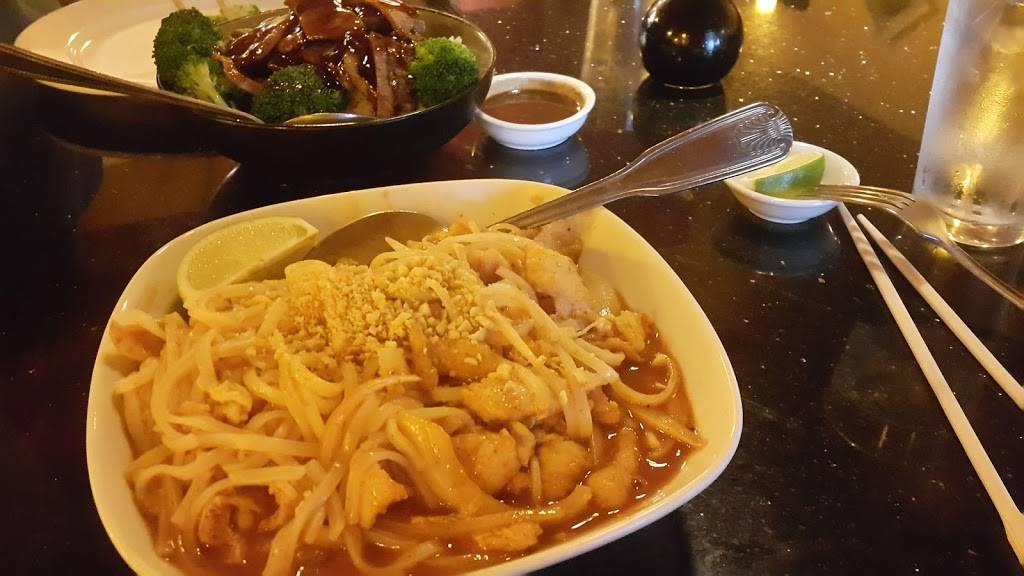 Little Basil Asian Grill | meal delivery | 7923 S Broadway, Littleton, CO 80122, USA | 3033478816 OR +1 303-347-8816