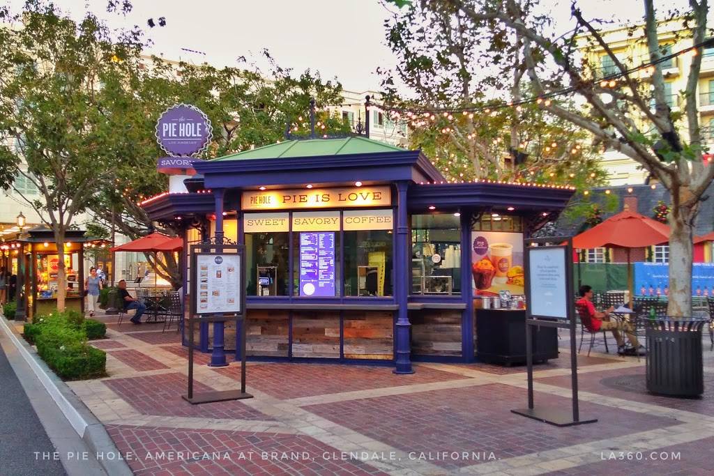 The Pie Hole | bakery | 658 Americana Way, Glendale, CA 91210, USA | 8189455249 OR +1 818-945-5249