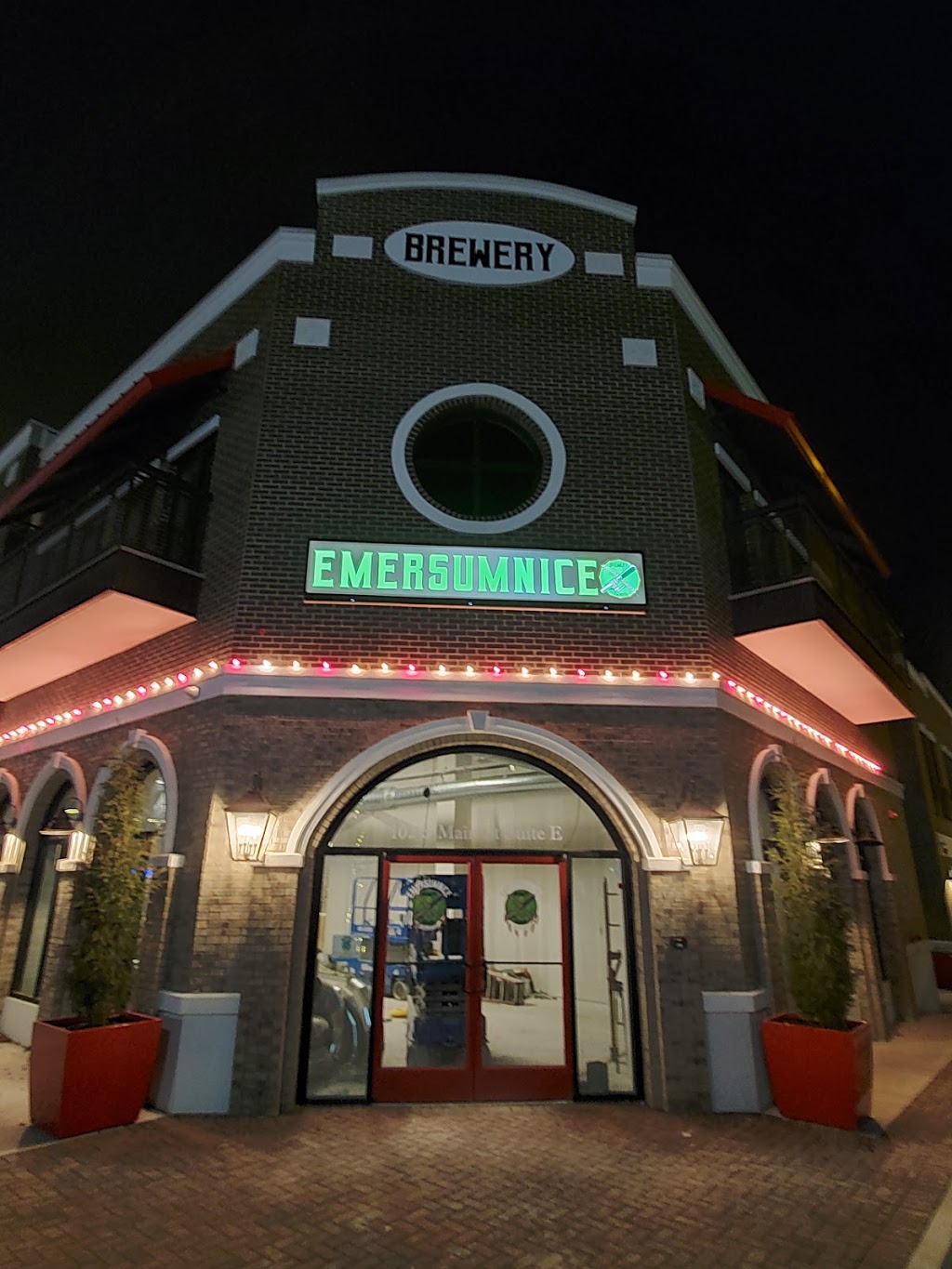 Emersumnice Brewery | restaurant | 102 S Main St Suite E, Owasso, OK 74055, USA | 9183303973 OR +1 918-330-3973