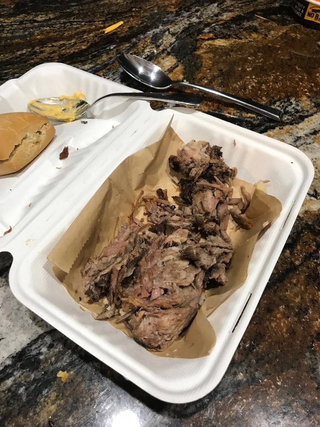 Dickeys Barbecue Pit | restaurant | 6065 Sports Village Rd, Frisco, TX 75034, USA | 9727043866 OR +1 972-704-3866