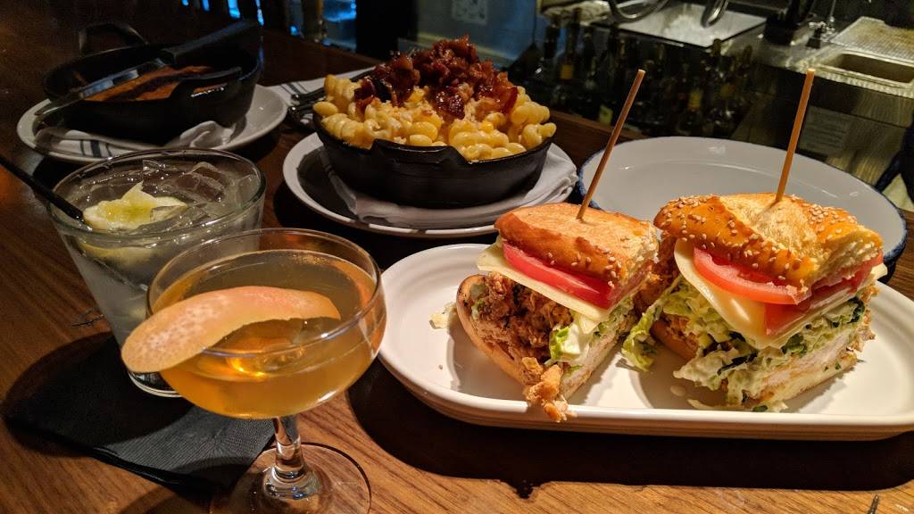 Detroit Axe | restaurant | 344 W Nine Mile Rd, Ferndale, MI 48220, USA | 2482915650 OR +1 248-291-5650