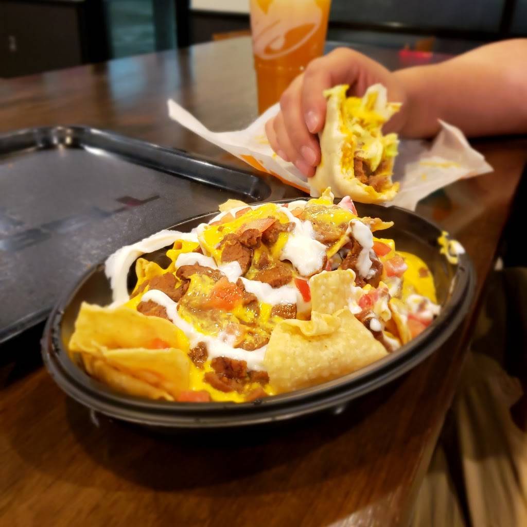 Taco Bell | meal takeaway | 3300 Hillcrest Rd, Dubuque, IA 52002, USA | 5635838517 OR +1 563-583-8517