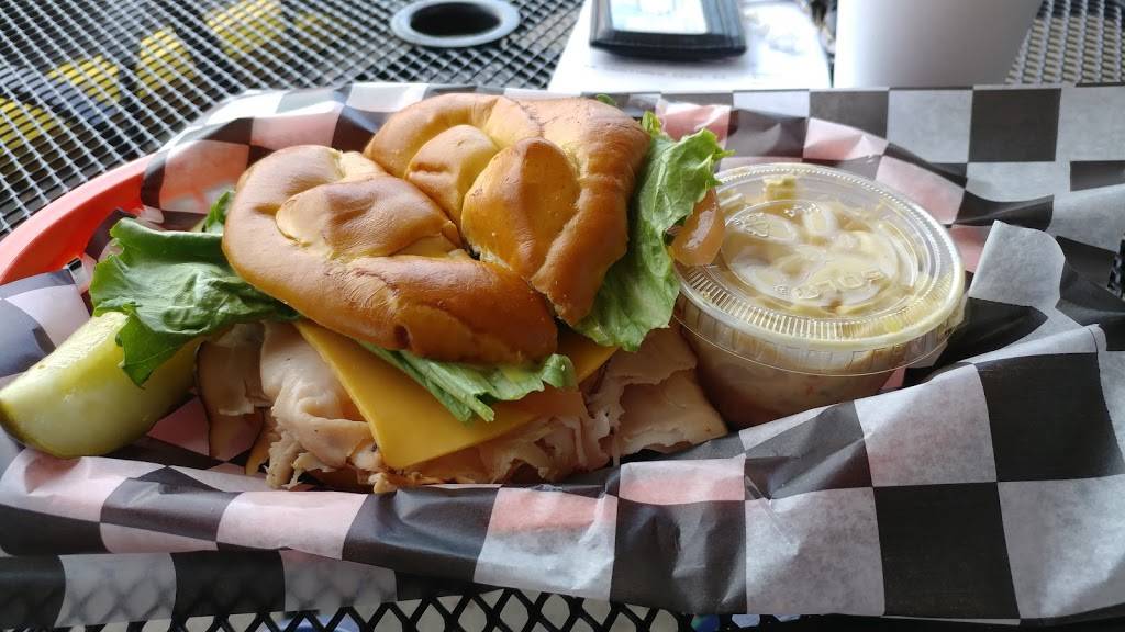 Jarrettsville Creamery and Deli | restaurant | 1747 W Jarrettsville Rd, Jarrettsville, MD 21084, USA | 4106925100 OR +1 410-692-5100