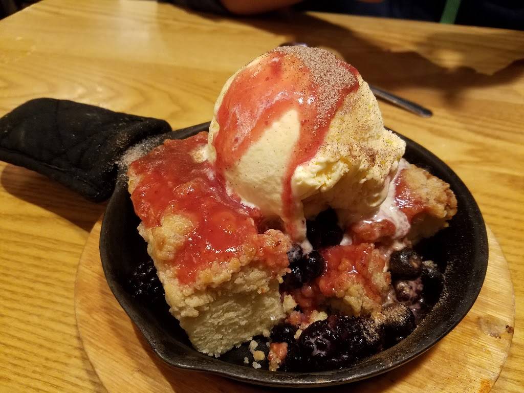 Chilis Grill & Bar | restaurant | 9980 University Plaza Dr, Fort Myers, FL 33913, USA | 2394334193 OR +1 239-433-4193