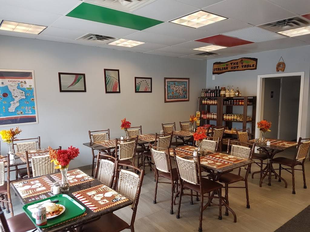 The Italian Hot Table | restaurant | 74 Bolton St, Bobcaygeon, ON K0M 1A0, Canada | 7057311011 OR +1 705-731-1011