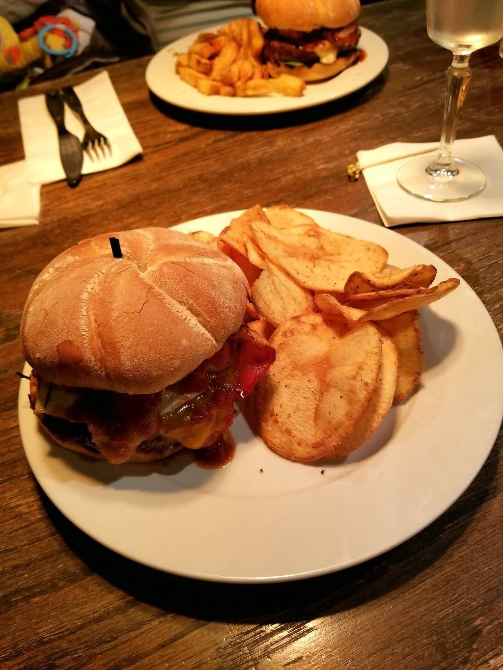 DRY 85 | restaurant | 193 B Main St, Annapolis, MD 21401, USA | 4432145171 OR +1 443-214-5171