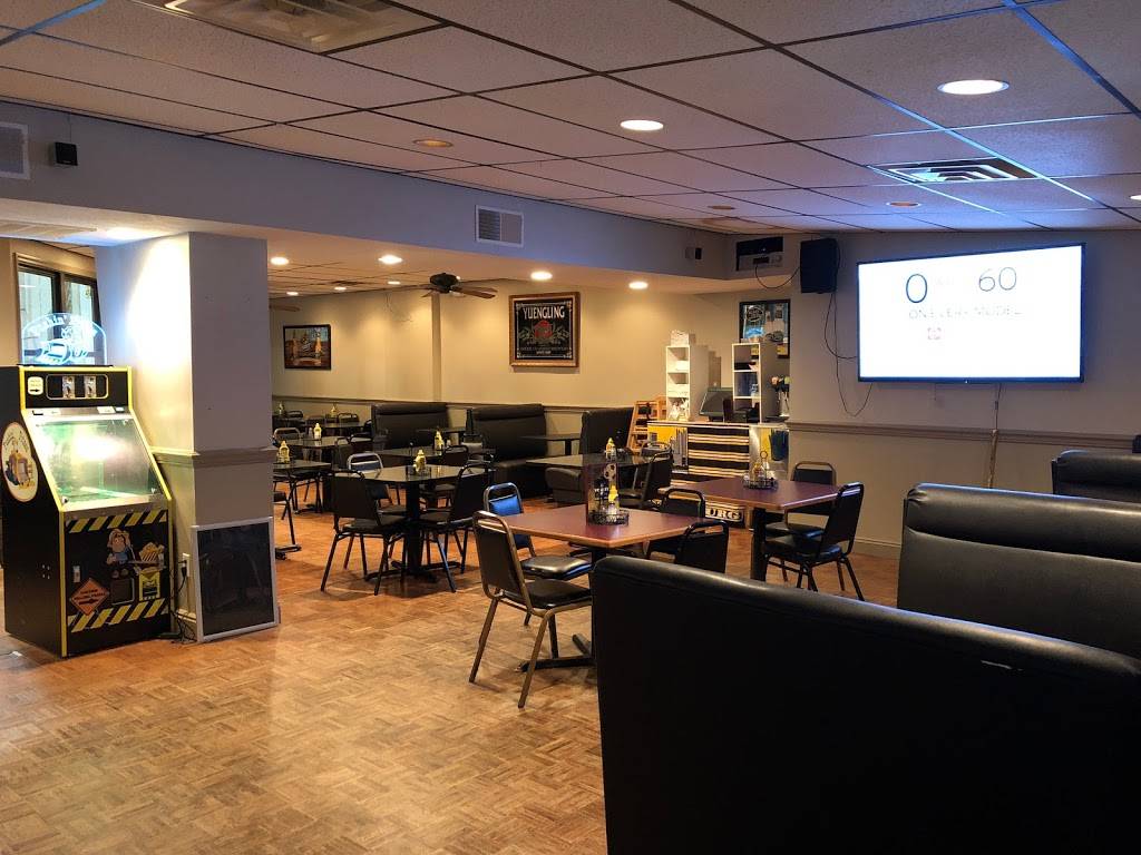 Penalty Box | restaurant | 1220 Freedom Crider Rd #9317, Freedom, PA 15042, USA | 7247741214 OR +1 724-774-1214