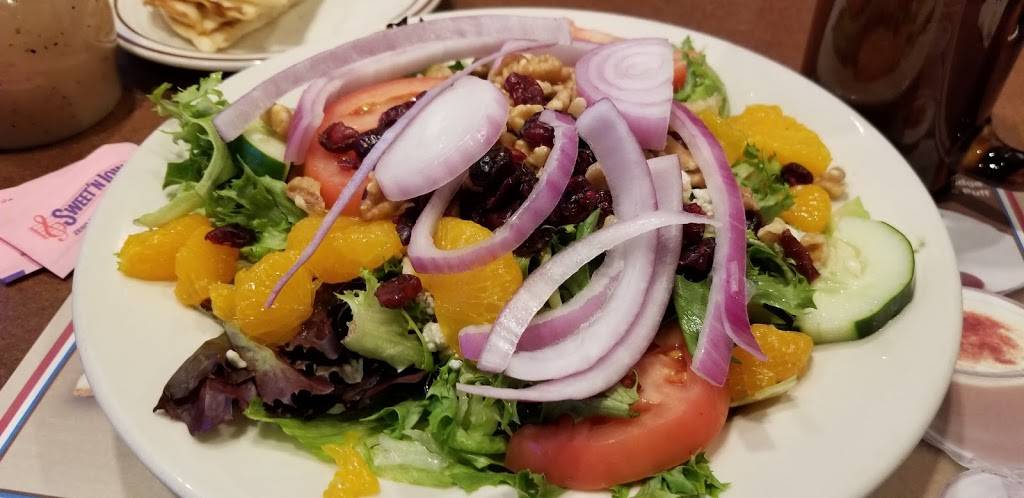 Kerbys Koney Island | restaurant | 2200 Mall Dr, Waterford Twp, MI 48328, USA | 2482303030 OR +1 248-230-3030