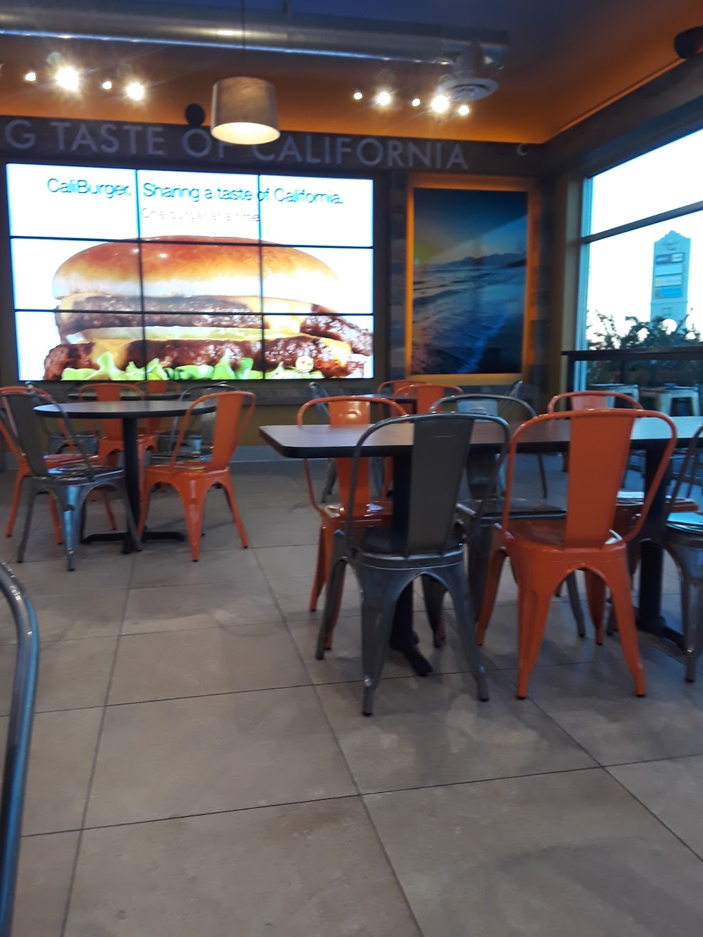 CaliBurger | restaurant | 5646 State Rd, Bakersfield, CA 93308, USA | 6616956851 OR +1 661-695-6851
