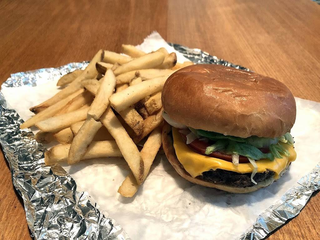 Ramsey’s Burgers | restaurant | 13109 Holmes Rd, Kansas City, MO 64145, USA | 8165691076 OR +1 816-569-1076