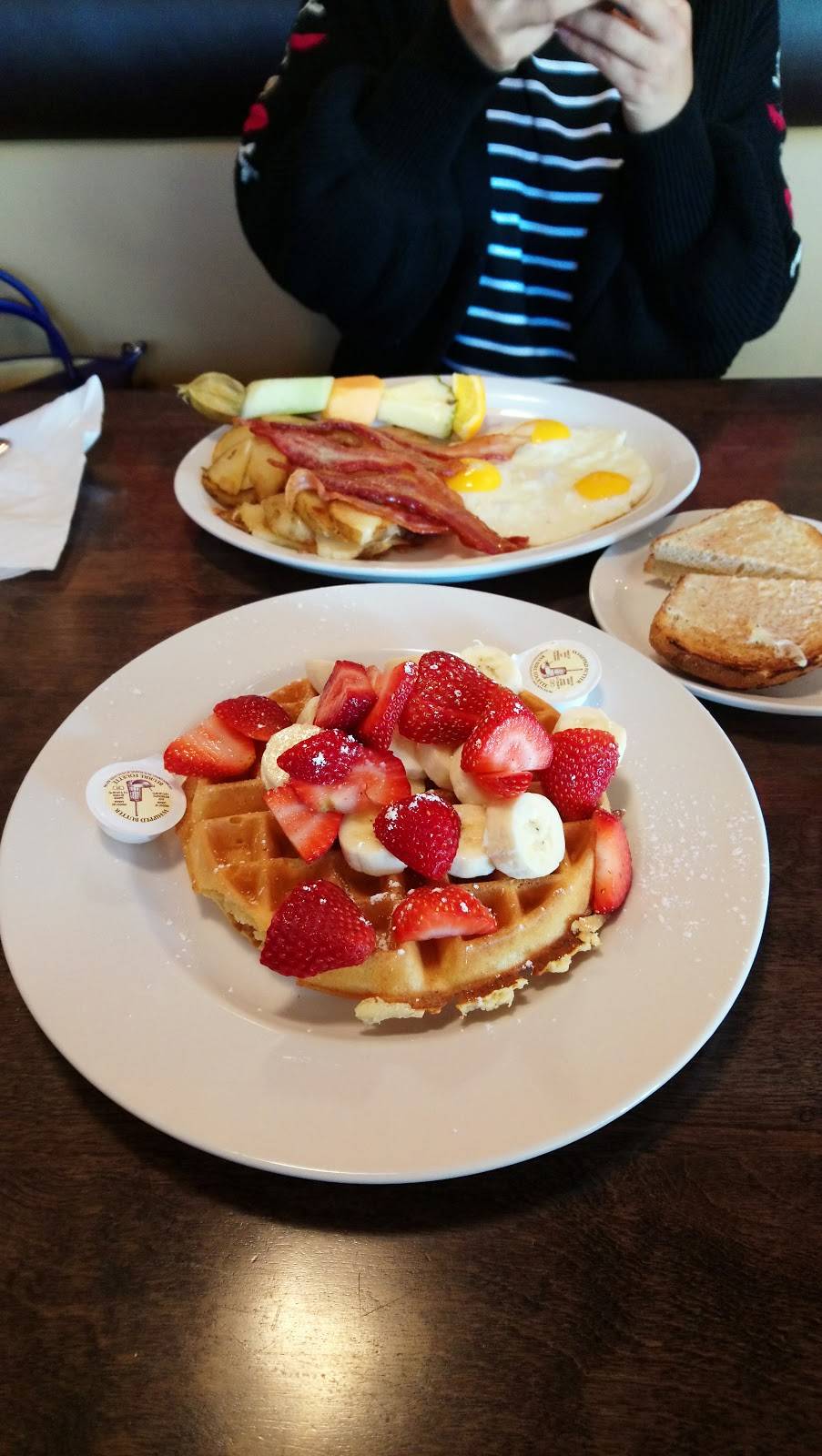 Jacks Pancake Factory | restaurant | 222 Mapleview Dr W #7, Barrie, ON L4N 9E7, Canada | 7057333773 OR +1 705-733-3773