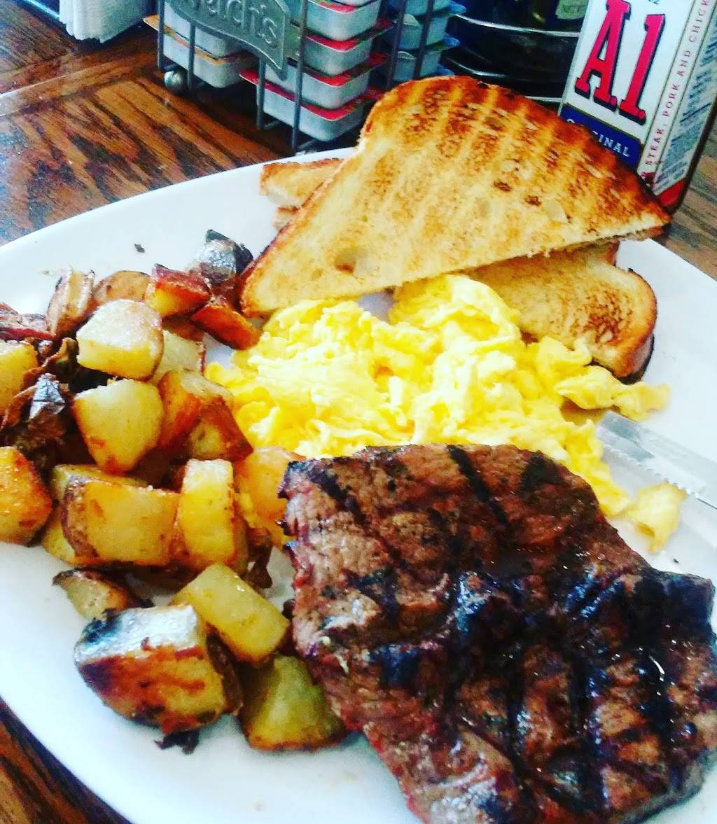 Graffiti Grill | restaurant | 715 Rockland Rd, Lake Bluff, IL 60044, USA | 8472347455 OR +1 847-234-7455