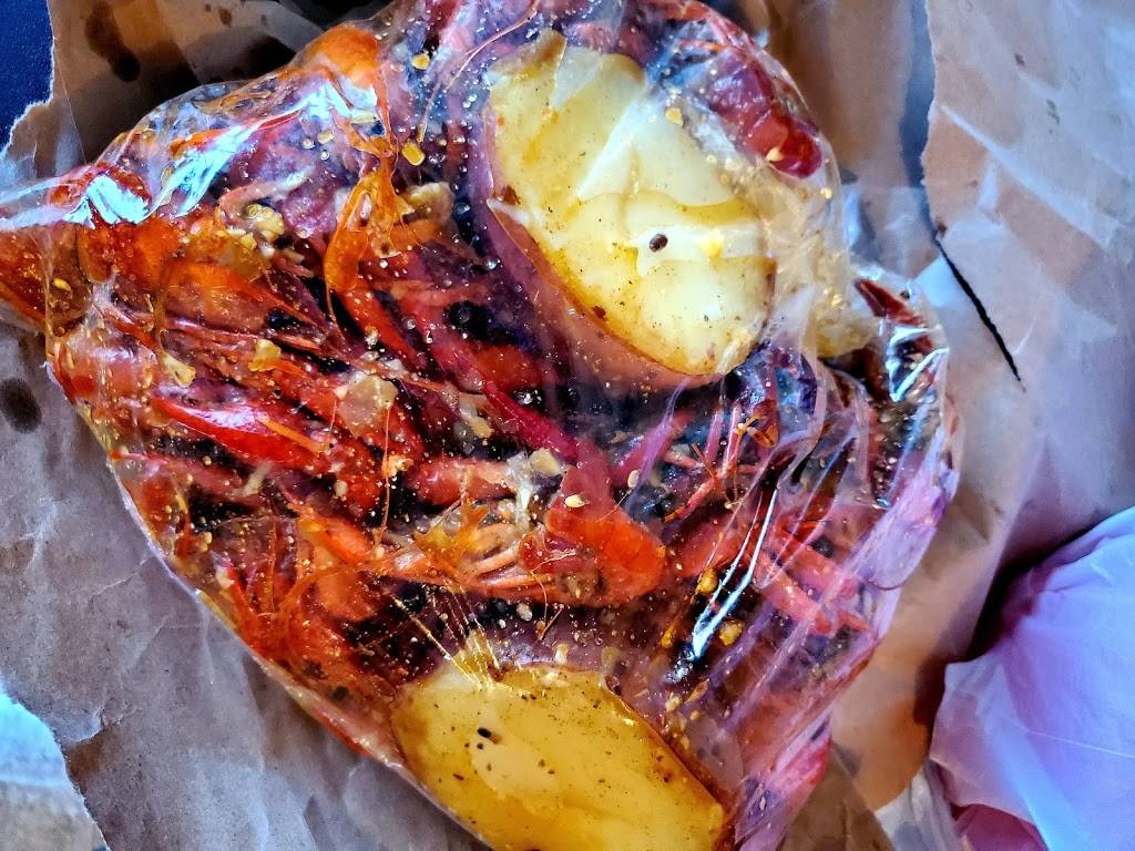 Geaux Cajun Seafood Kitchen | restaurant | 13018 Woodforest Blvd suite r, Houston, TX 77015, USA | 7134553655 OR +1 713-455-3655