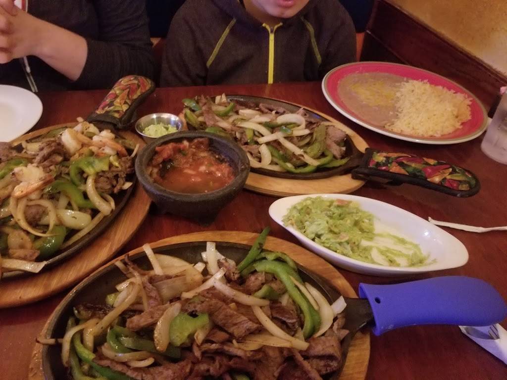 La Fuente Bar & Grill | restaurant | 3070 E Franklin Blvd, Gastonia, NC 28056, USA | 7048667744 OR +1 704-866-7744