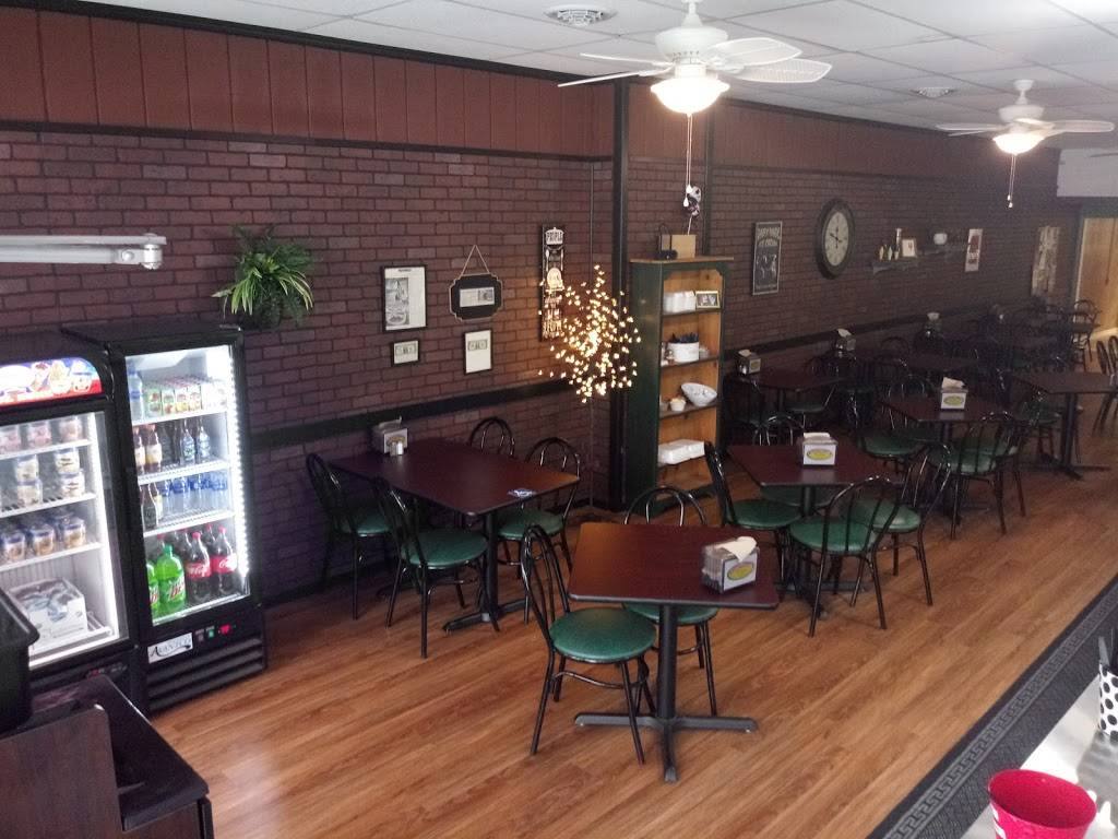 Pretzel Pizza Cafe & Creamery | restaurant | 28 Frederick St, Hanover, PA 17331, USA | 7179692125 OR +1 717-969-2125