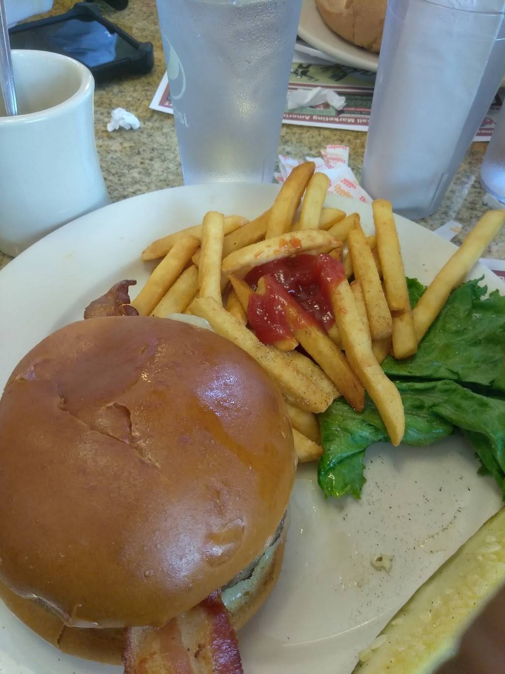 Legacy Diner | restaurant | 136 S White Horse Pike, Audubon, NJ 08106, USA | 8563101800 OR +1 856-310-1800