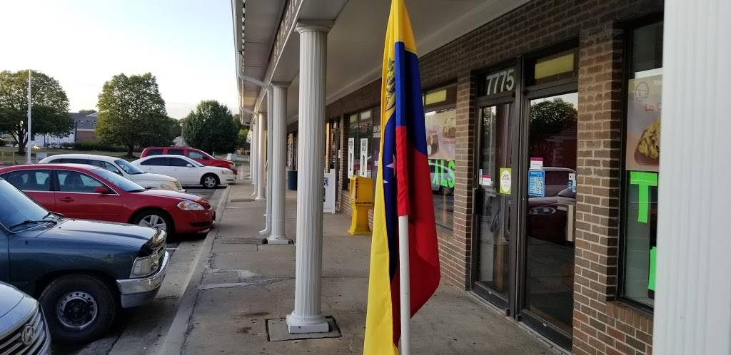 Fronteras Mexican Restaurant and Cantina | restaurant | 7779 Quivira Rd, Lenexa, KS 66216, USA | 9139621369 OR +1 913-962-1369