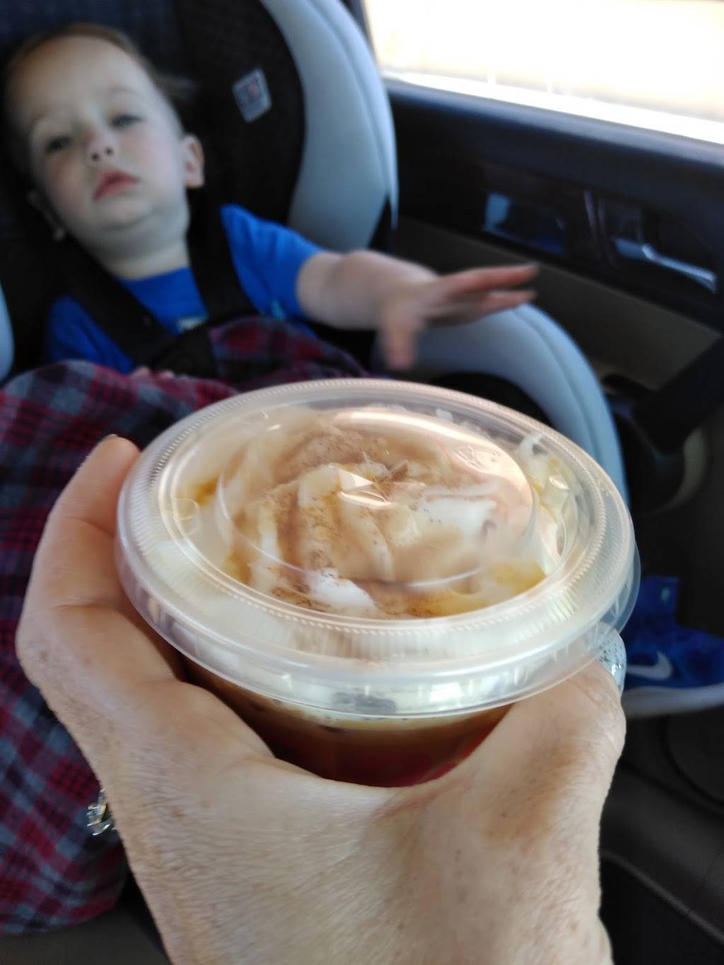 Dunkin | bakery | 890 Semoran Blvd, Casselberry, FL 32707, USA | 4072615576 OR +1 407-261-5576