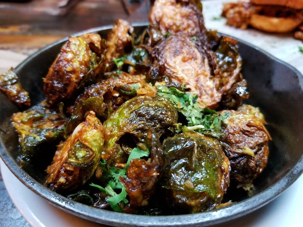 The Six Chow House | restaurant | 23536 Calabasas Rd, Calabasas, CA 91302, USA | 8182226969 OR +1 818-222-6969