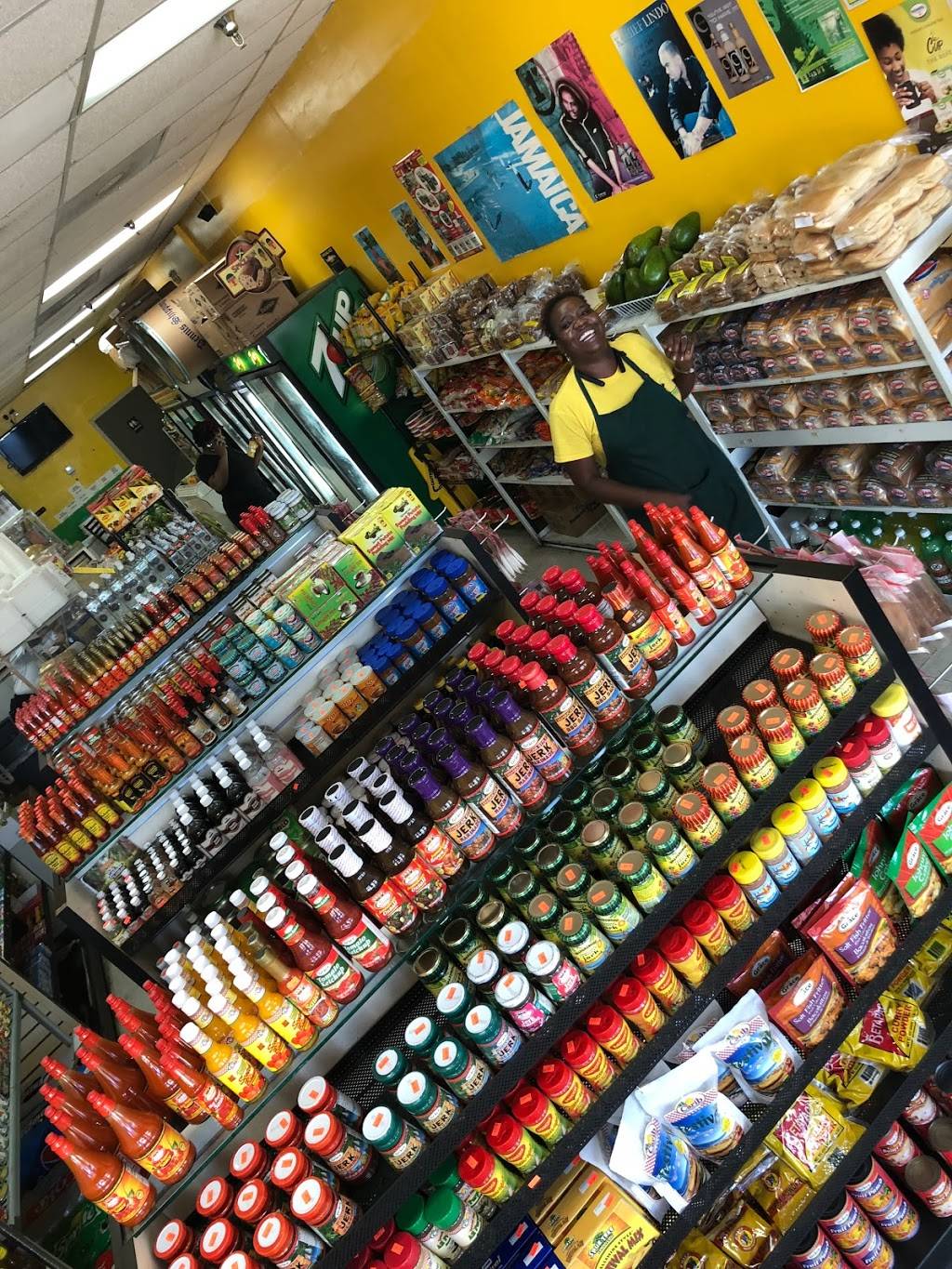 Island Basket | restaurant | 3925 Jog Rd, Greenacres, FL 33467, USA | 5619670525 OR +1 561-967-0525