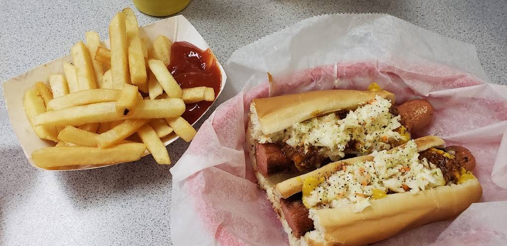 Rays Dog House | restaurant | 6239 Portsmouth Blvd, Portsmouth, VA 23701, USA | 7574881200 OR +1 757-488-1200