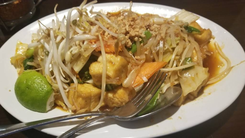 Nori Thai Restaurant | restaurant | 7612 Blind Pass Rd, St Pete Beach, FL 33706, USA | 7273676535 OR +1 727-367-6535