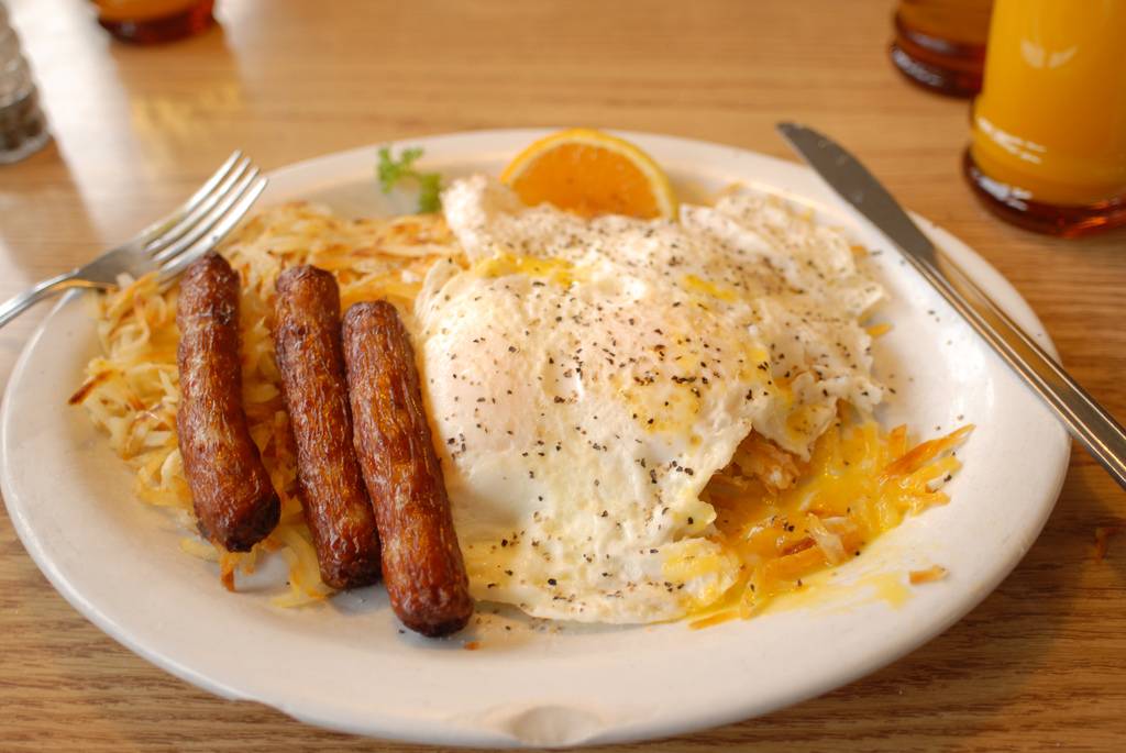 Varsity Inn Restaurant | restaurant | 1801 N 34th St, Seattle, WA 98103, USA | 2065472161 OR +1 206-547-2161