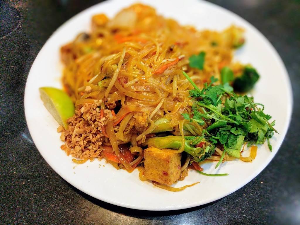 Pho Thanh Nhi | restaurant | 1335 E Whitestone Blvd T100, Cedar Park, TX 78613, USA | 5122606363 OR +1 512-260-6363