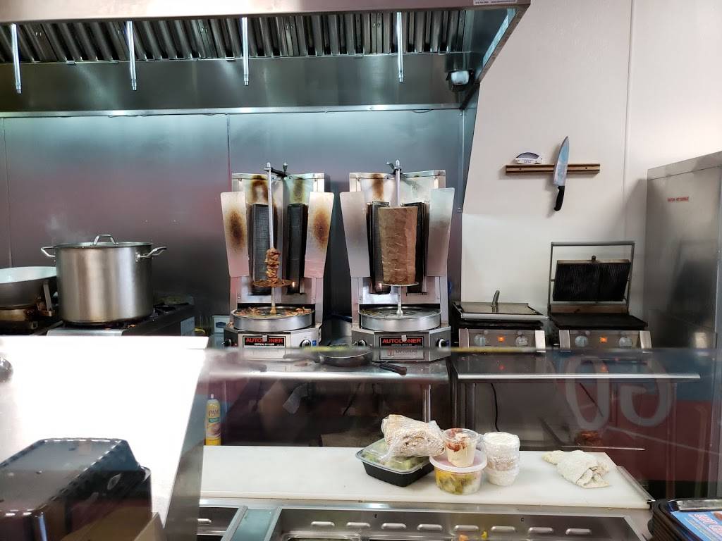 Pita Way Fenton | restaurant | 15274 Silver Pkwy, Fenton, MI 48430, USA | 8102087068 OR +1 810-208-7068