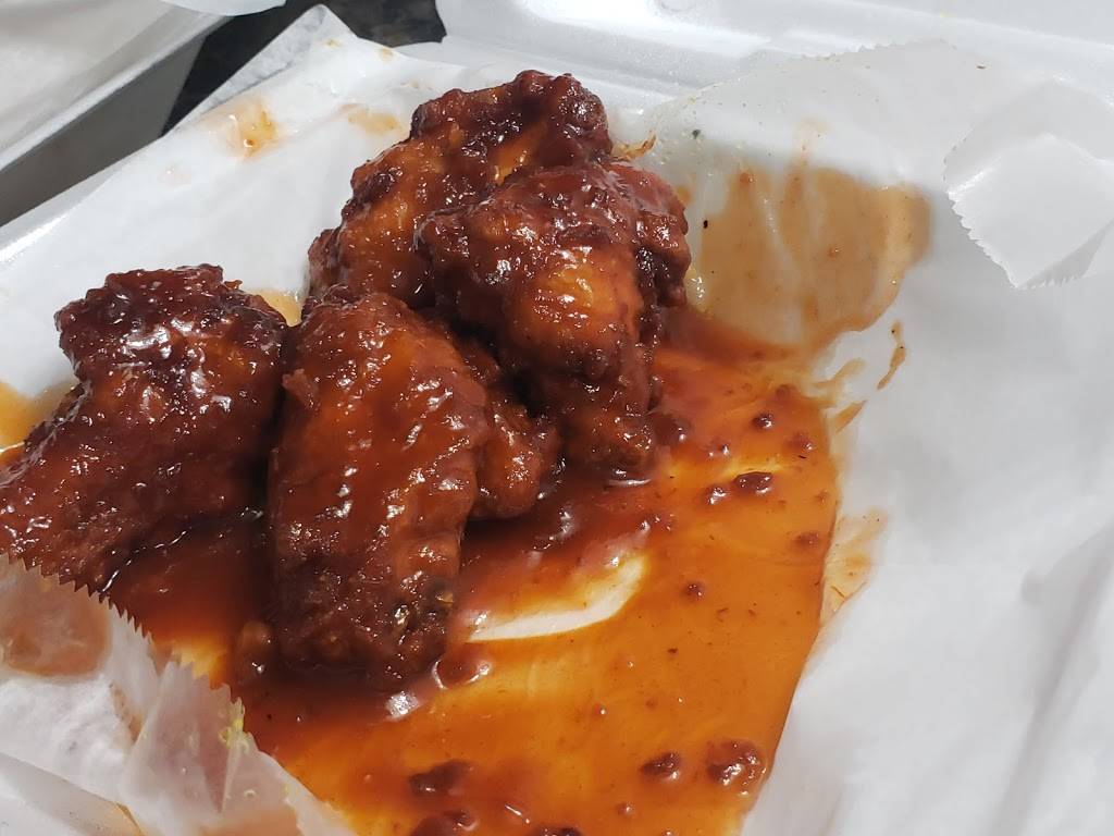 Uncle Dogs | restaurant | 643 Capital Ave SW, Battle Creek, MI 49015, USA | 2692237648 OR +1 269-223-7648