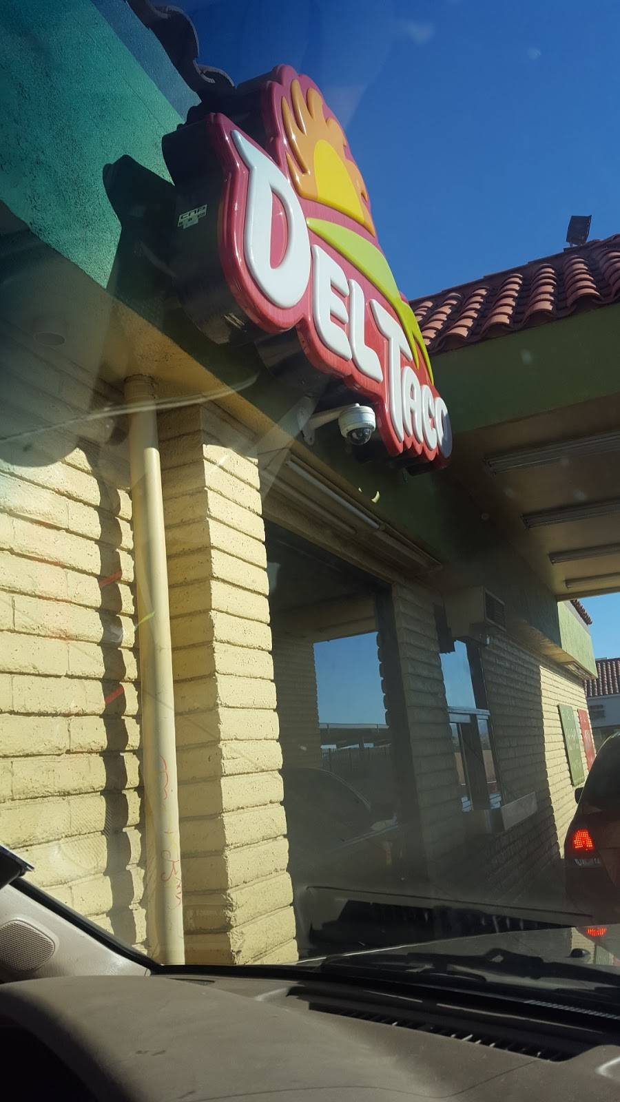 Del Taco | meal takeaway | 14290 Palm Dr, Desert Hot Springs, CA 92240, USA | 7603290994 OR +1 760-329-0994