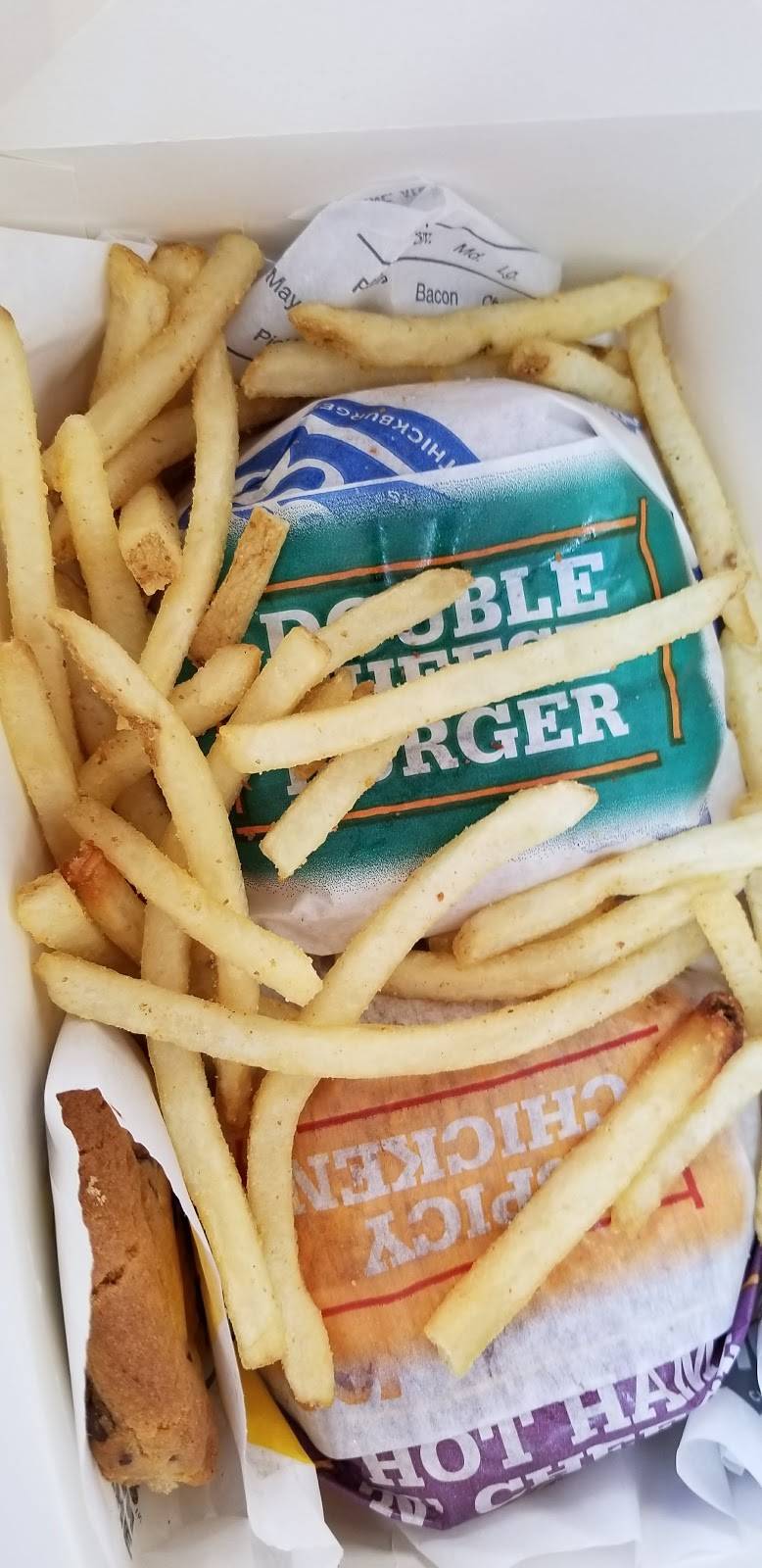 Hardees | restaurant | 126 Magnolia Ave, Auburndale, FL 33823, USA | 8639679220 OR +1 863-967-9220