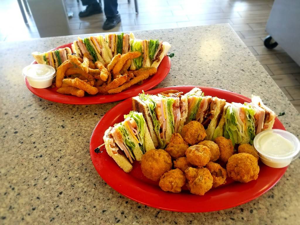 Chriss Burgers Rialto | restaurant | 765 E Foothill Blvd, Rialto, CA 92376, USA | 9098755258 OR +1 909-875-5258