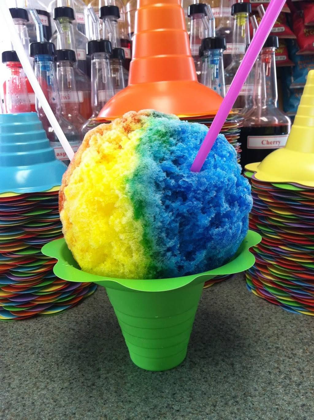 Kukuis Hawaiian Shaved Ice | restaurant | 210 E Middlebury St, Shipshewana, IN 46565, USA | 5745368463 OR +1 574-536-8463