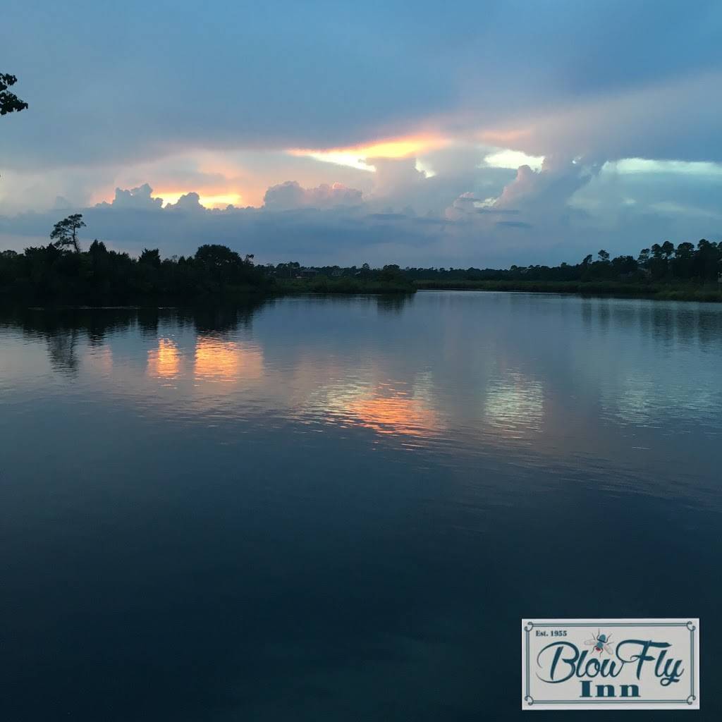 Blow fly inn | restaurant | 1201 Washington Ave, Gulfport, MS 39507, USA | 2282658225 OR +1 228-265-8225
