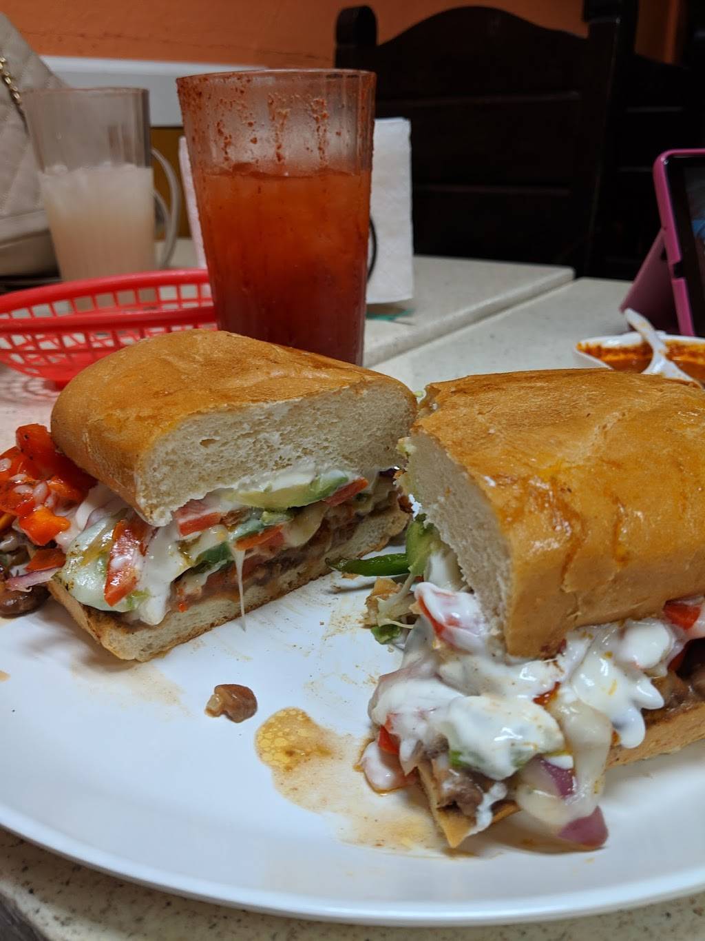 El Rinconcito Internacional | restaurant | 914 E 8th St, National City, CA 91950, USA | 6194346165 OR +1 619-434-6165