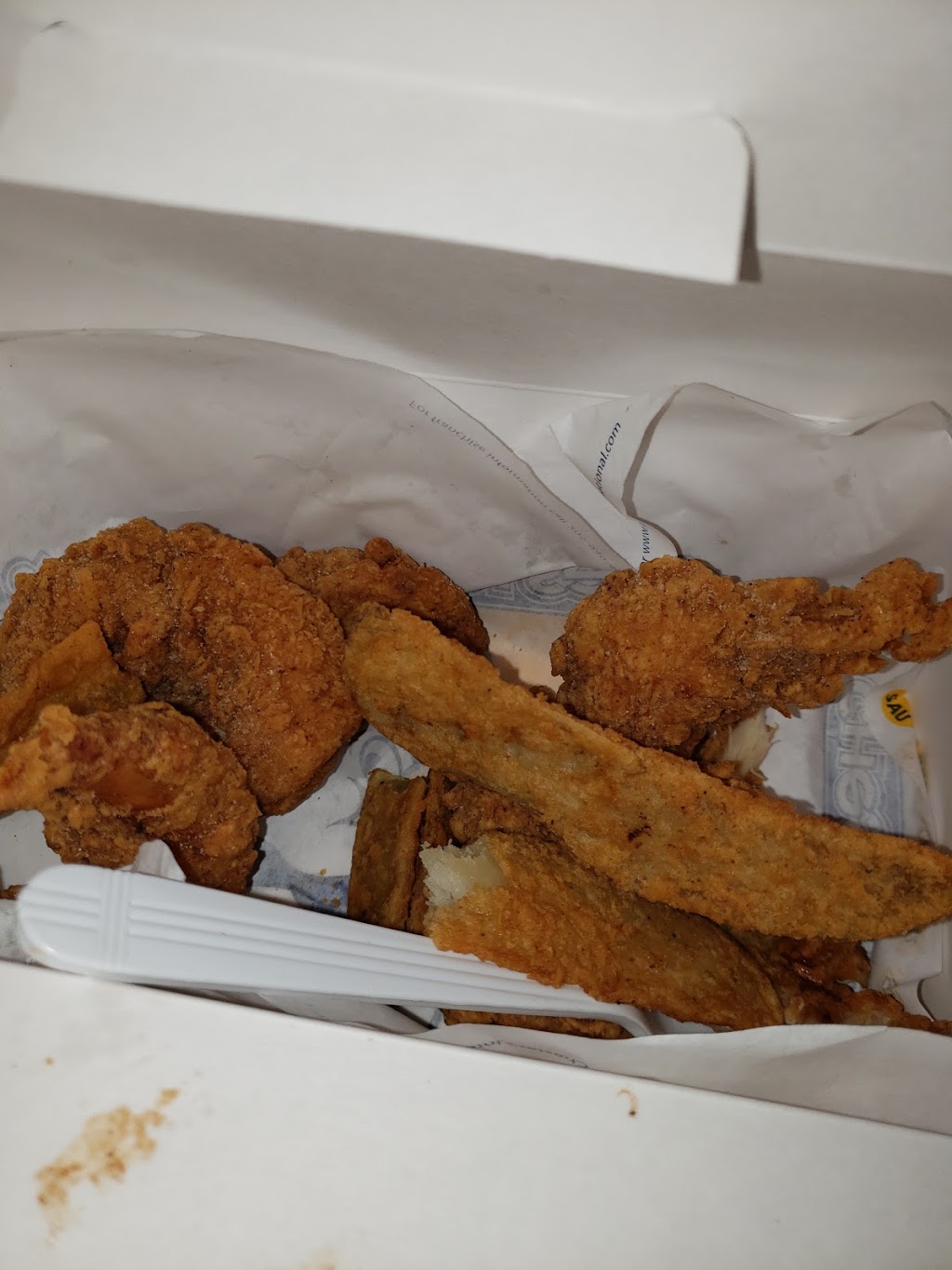 Chester’s Chicken | restaurant | 100 N Greeley Hwy, Cheyenne, WY 82007, USA | 3076344587 OR +1 307-634-4587