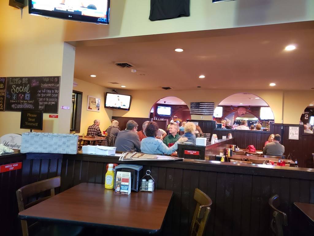 Dundee Tavern | restaurant | 2224 Dundee Rd, Louisville, KY 40205, USA | 5024586637 OR +1 502-458-6637
