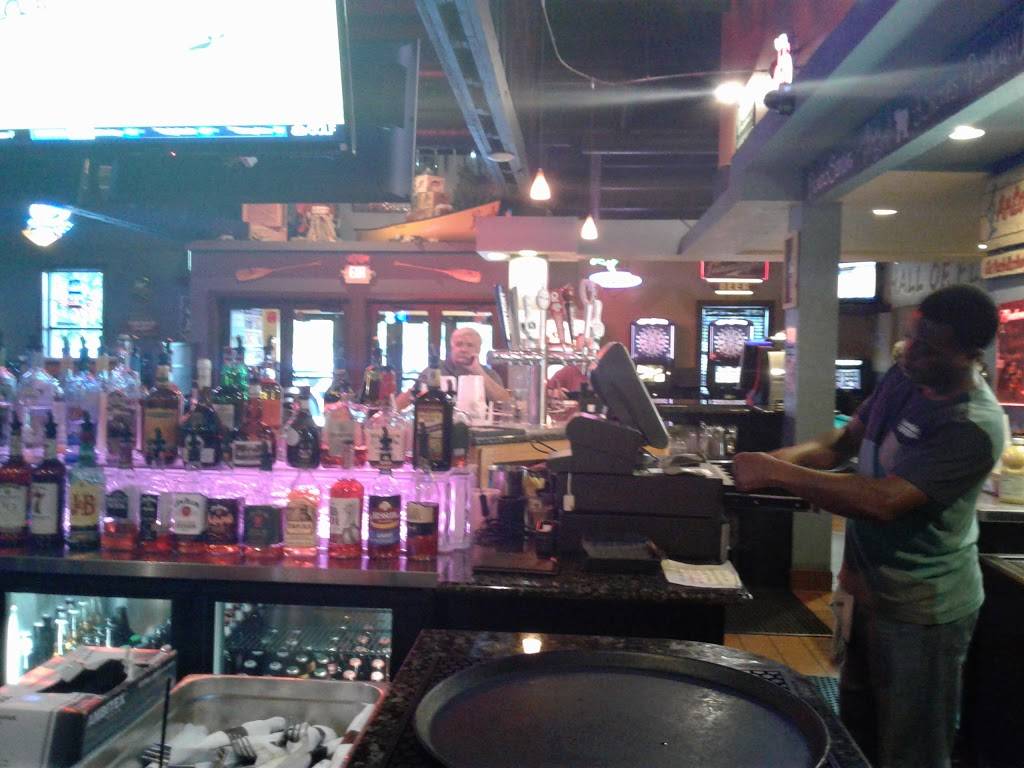 Antonios Sports Bar & Grille | night club | 18 W Mill St, Plymouth, WI 53073, USA | 9208935105 OR +1 920-893-5105