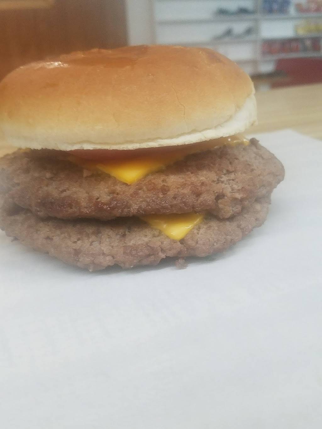 Corner Grill | restaurant | 679 US-15, Bishopville, SC 29010, USA | 8034845775 OR +1 803-484-5775