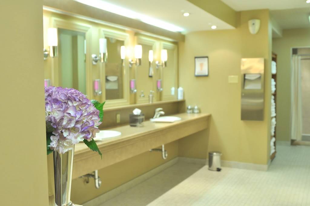 Pointe West Golf Club | restaurant | 200 Golfwood Dr, Amherstburg, ON N9V 3T4, Canada | 5197368623 OR +1 519-736-8623