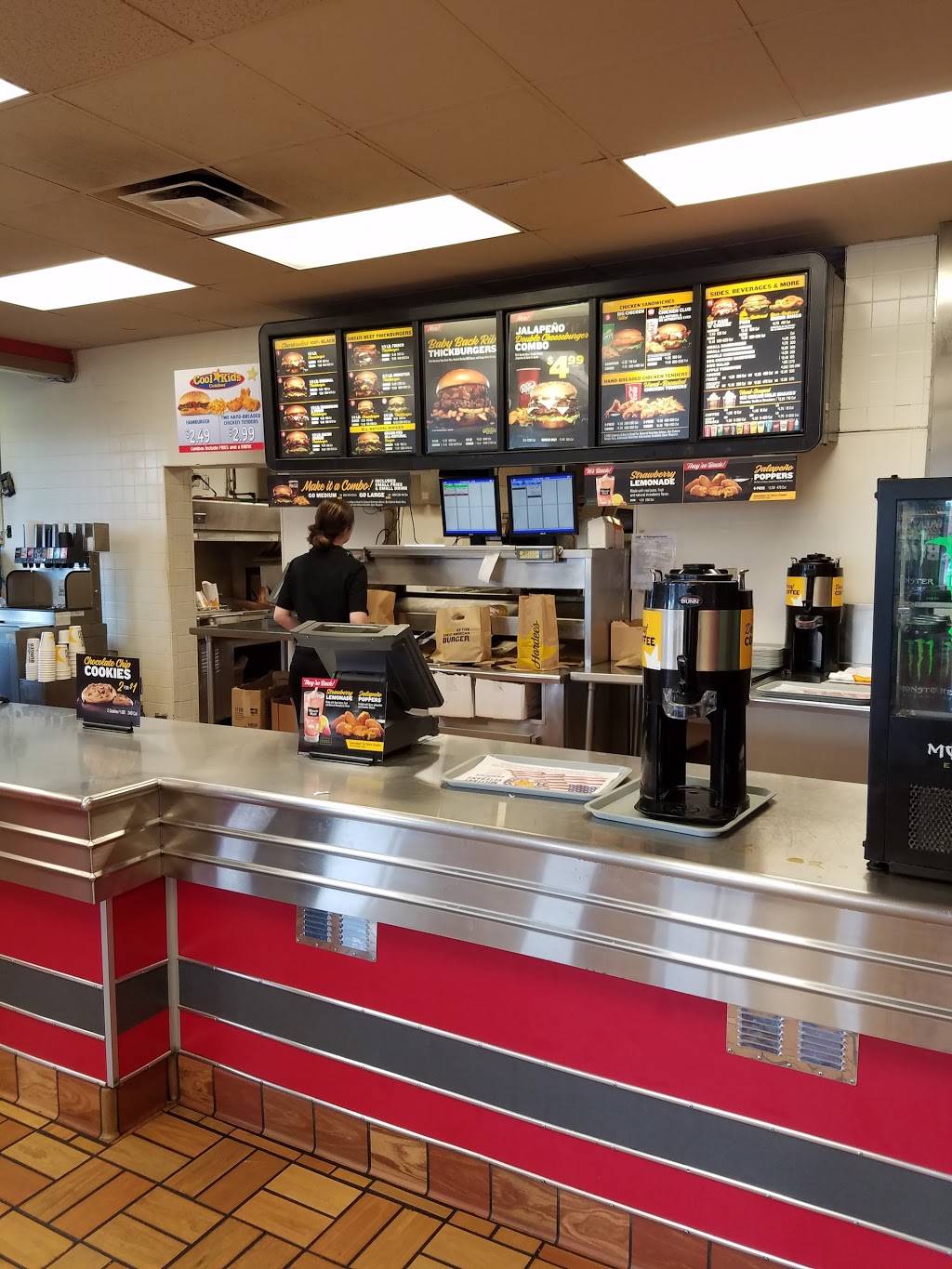 Hardees | restaurant | 9506 Taylorsville Rd, Jeffersontown, KY 40299, USA | 5022675528 OR +1 502-267-5528